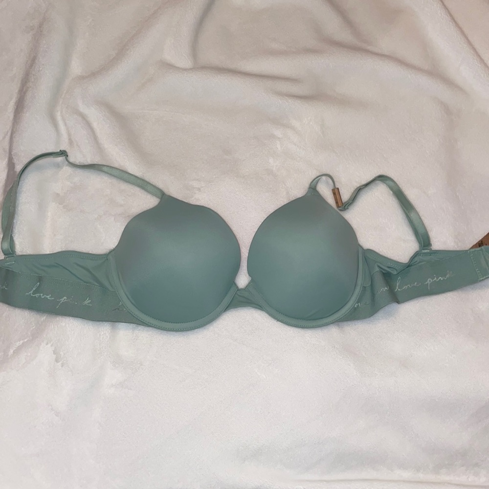 BRAND NEW PINK bra